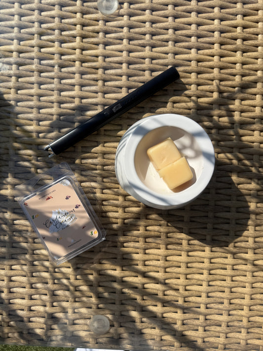 Limited Edition Cardamom Cream Wax Melts.